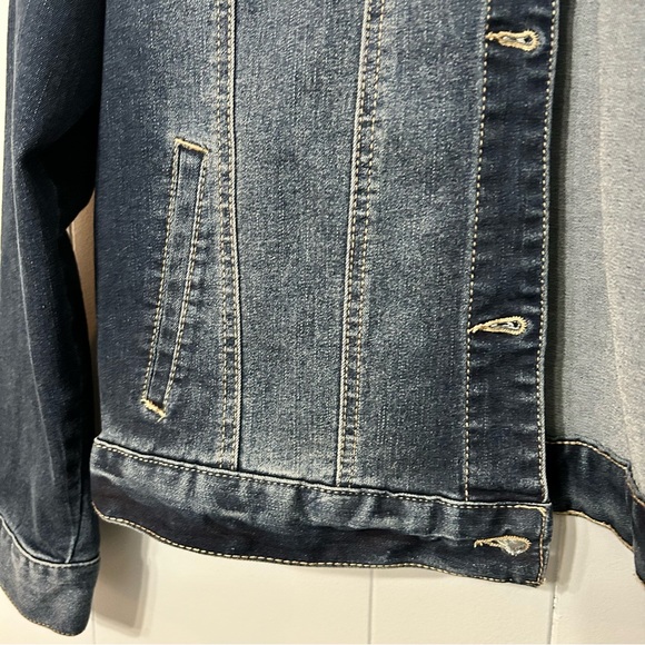 Women’s  Jean Jacket - Picture 2 of 10